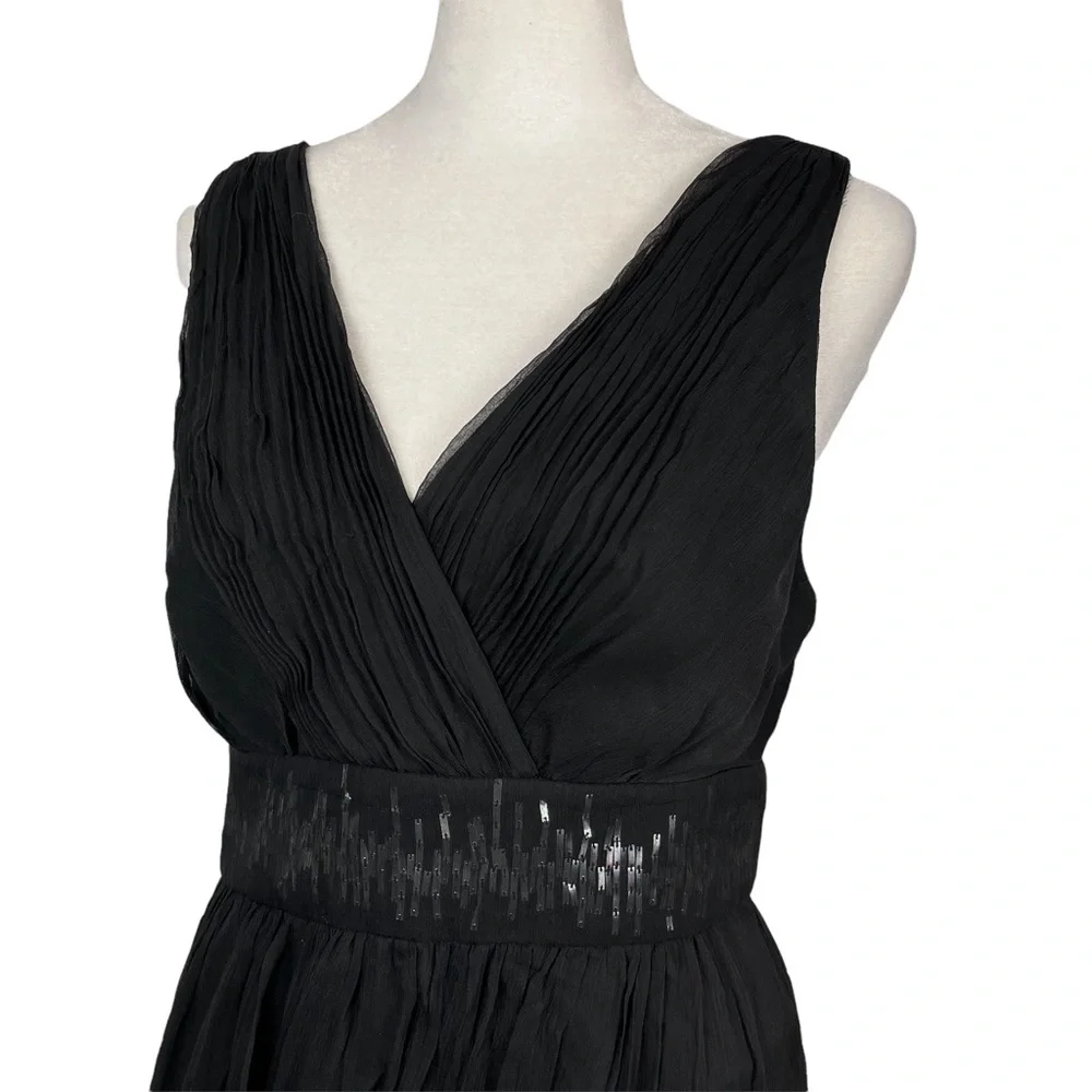 BCBGMaxAzria Black 100% Silk Bubble Skirt Cocktail Dress w/  Beaded Waist Sz 6 - Picture 3 of 17
